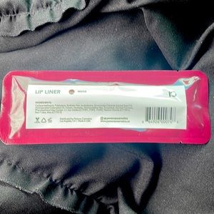 Persona Lip Liner in 90210